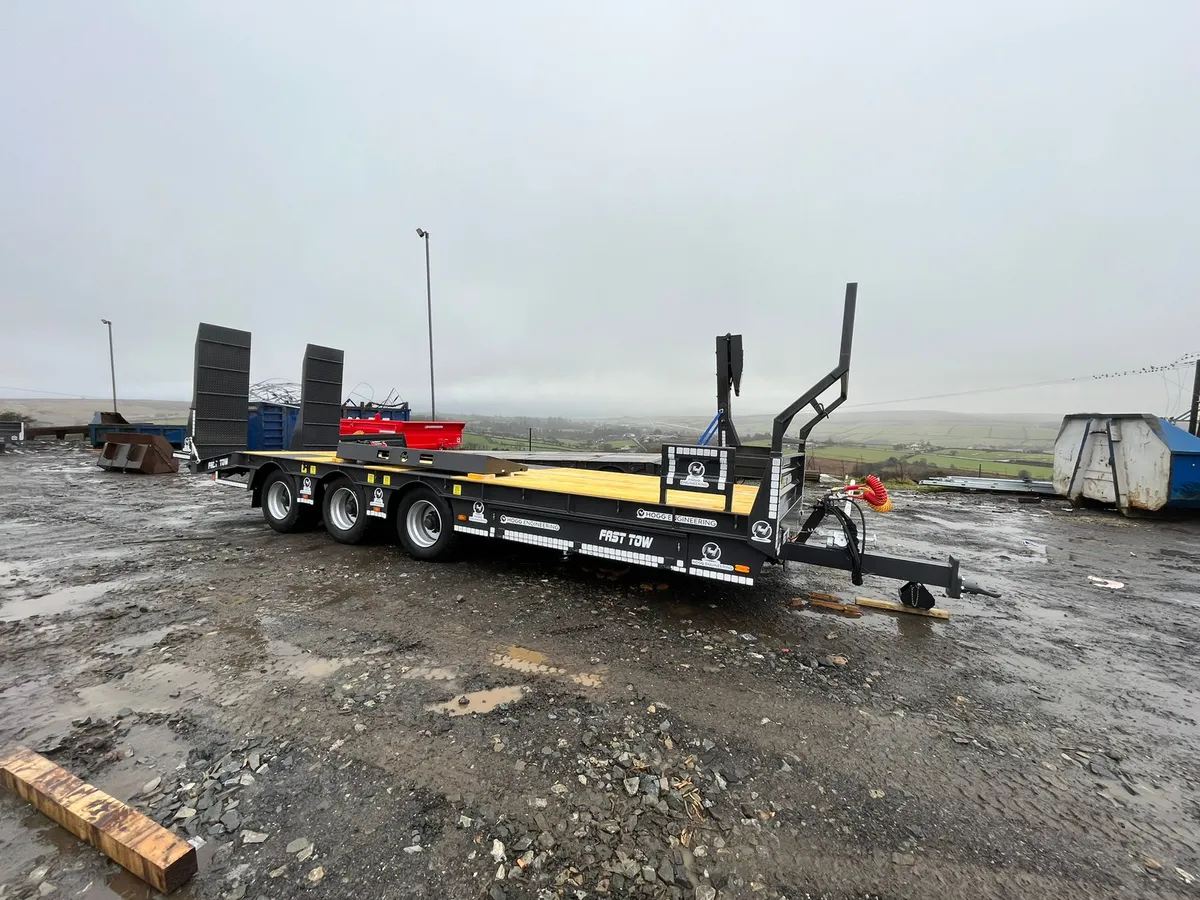 Hogg lowloader