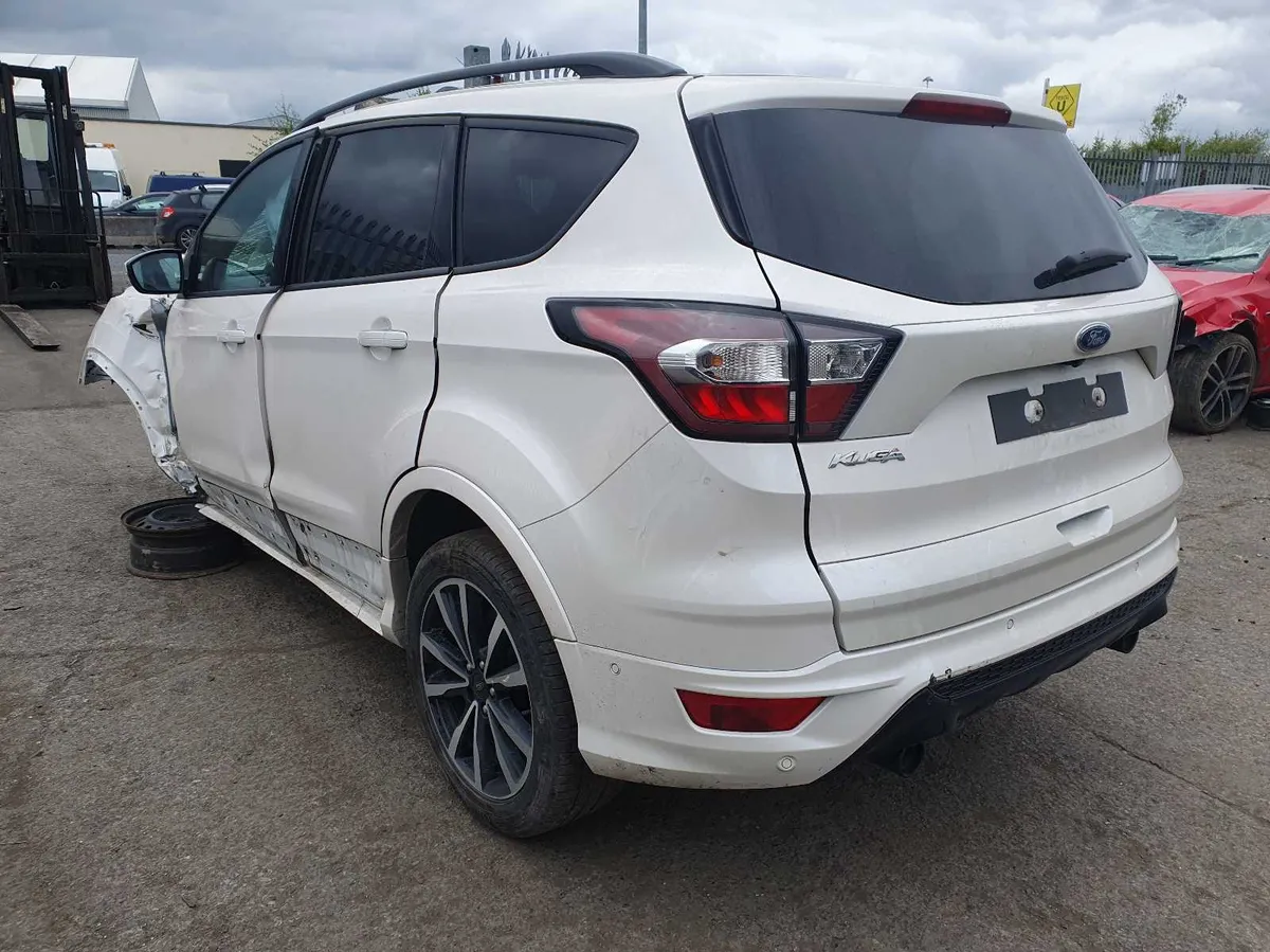 19 FORD KUGA  ST-LINE 1.5 D FOR BREAKING - Image 3