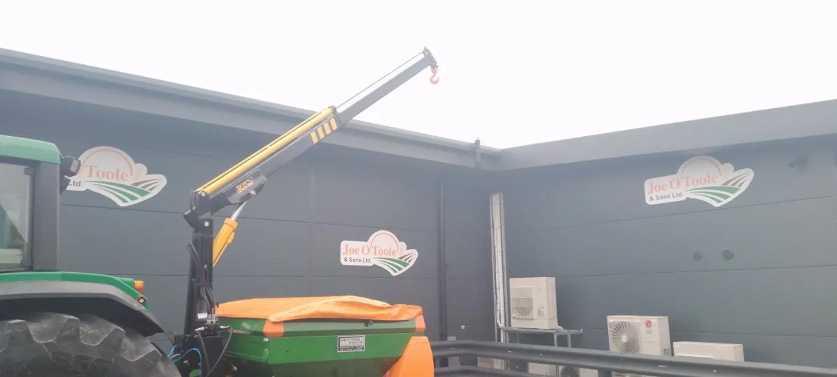 New Amazone ZAM 1202 Spreader and Rossmore Crane - Image 4