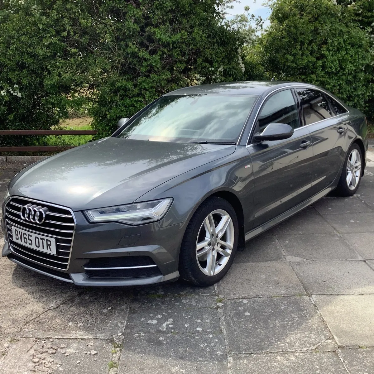 Audi A6 s line ultra 2.0 tdi manual aug 2015 mot d - Image 2