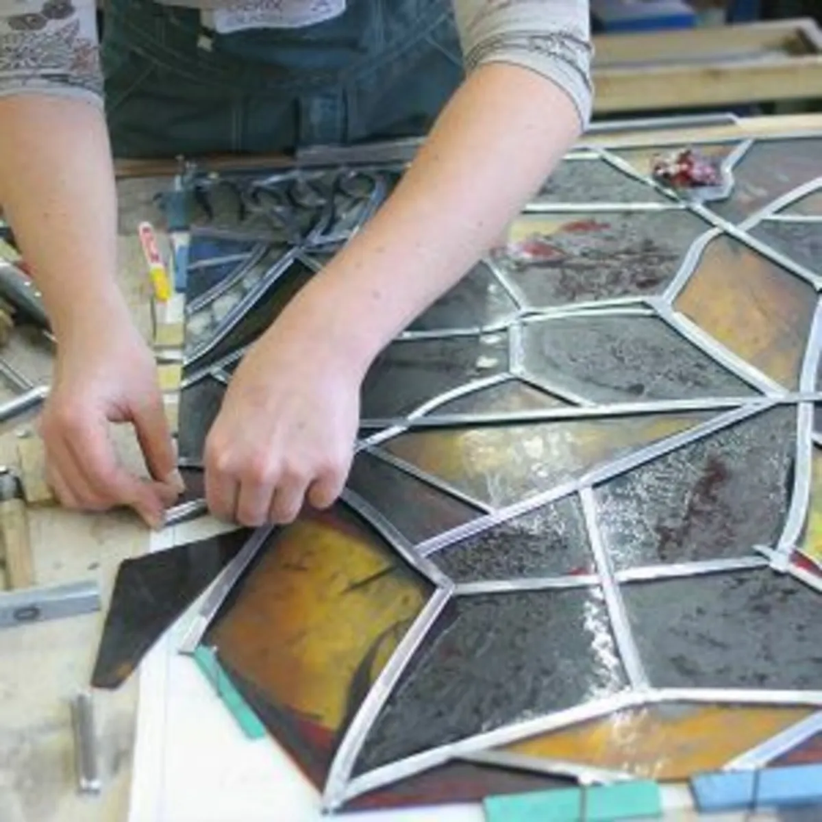 STAINED GLASS MOBILE REPAIR - Image 1