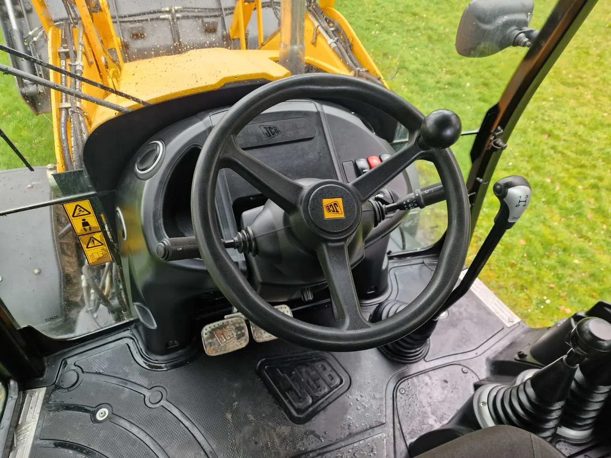 Jcb 3cx   2019 - Image 3