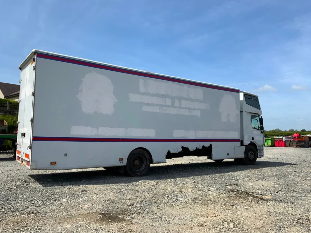 DAF CF Furniture Removals Body..parts / Spares - Image 3