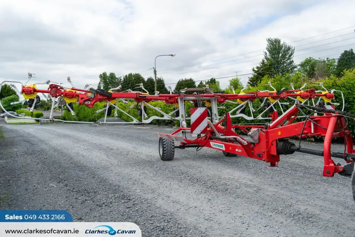 Pottinger Ten Rotor Tedder - Image 1