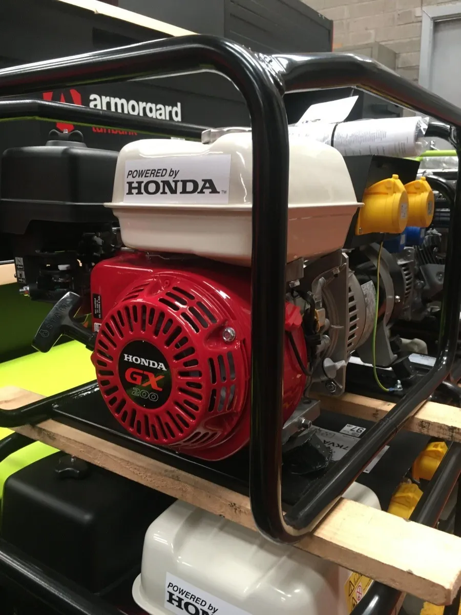 3.5 Kva  HONDA PETROL GENERATORS. - Image 3