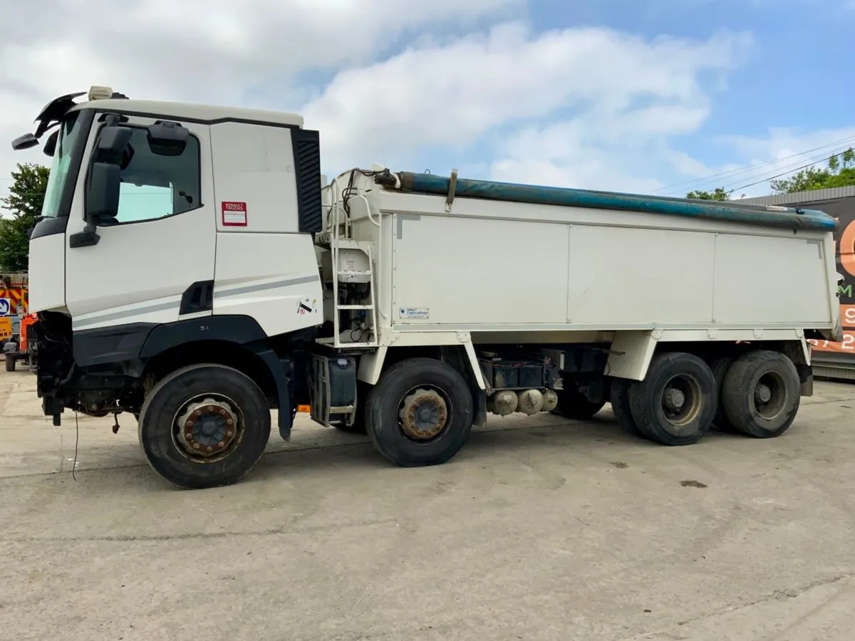 Renault C C430 Sleeper CAB Insulated Body........