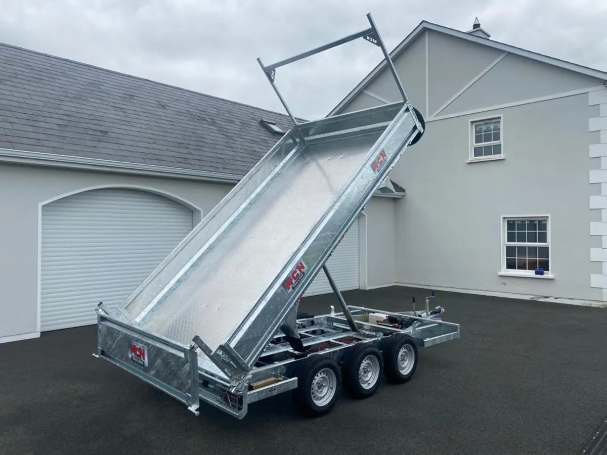 12ft Tipper trailer builders trailer