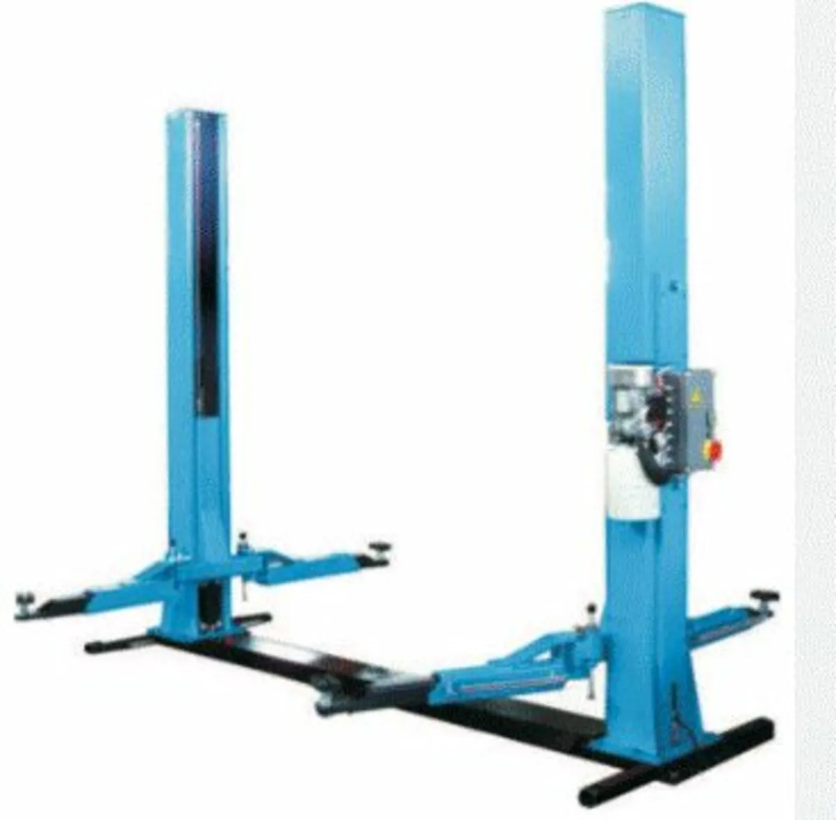2 Post Lift - Image 3