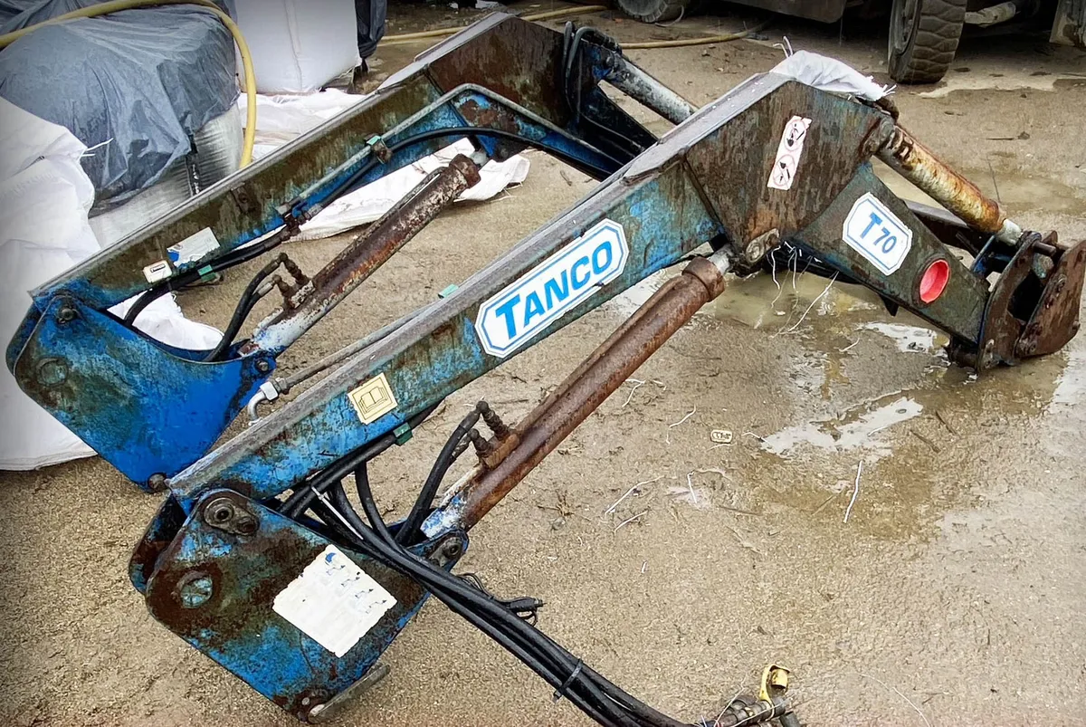 RAYCO GROUP - SANDBLASTING / WELDING / PAINTWORK - Image 4