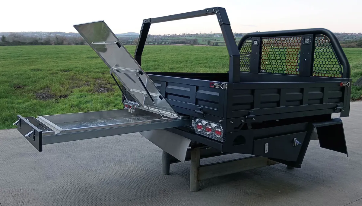 HILUX REAR TRAYS CUSTOM MADE - Image 4