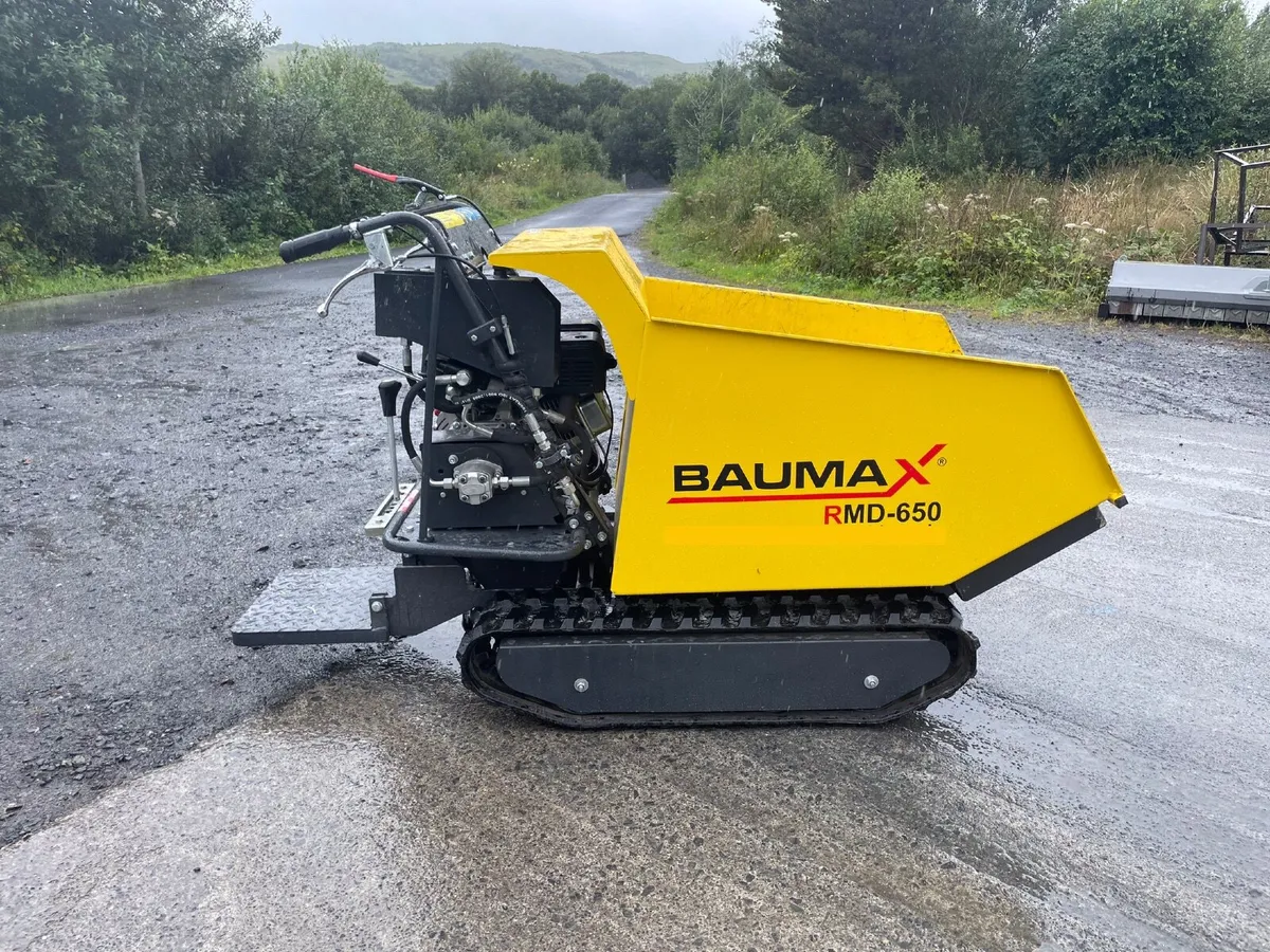 Baumax 650kg Tracked dumper. 2 yr warranty.