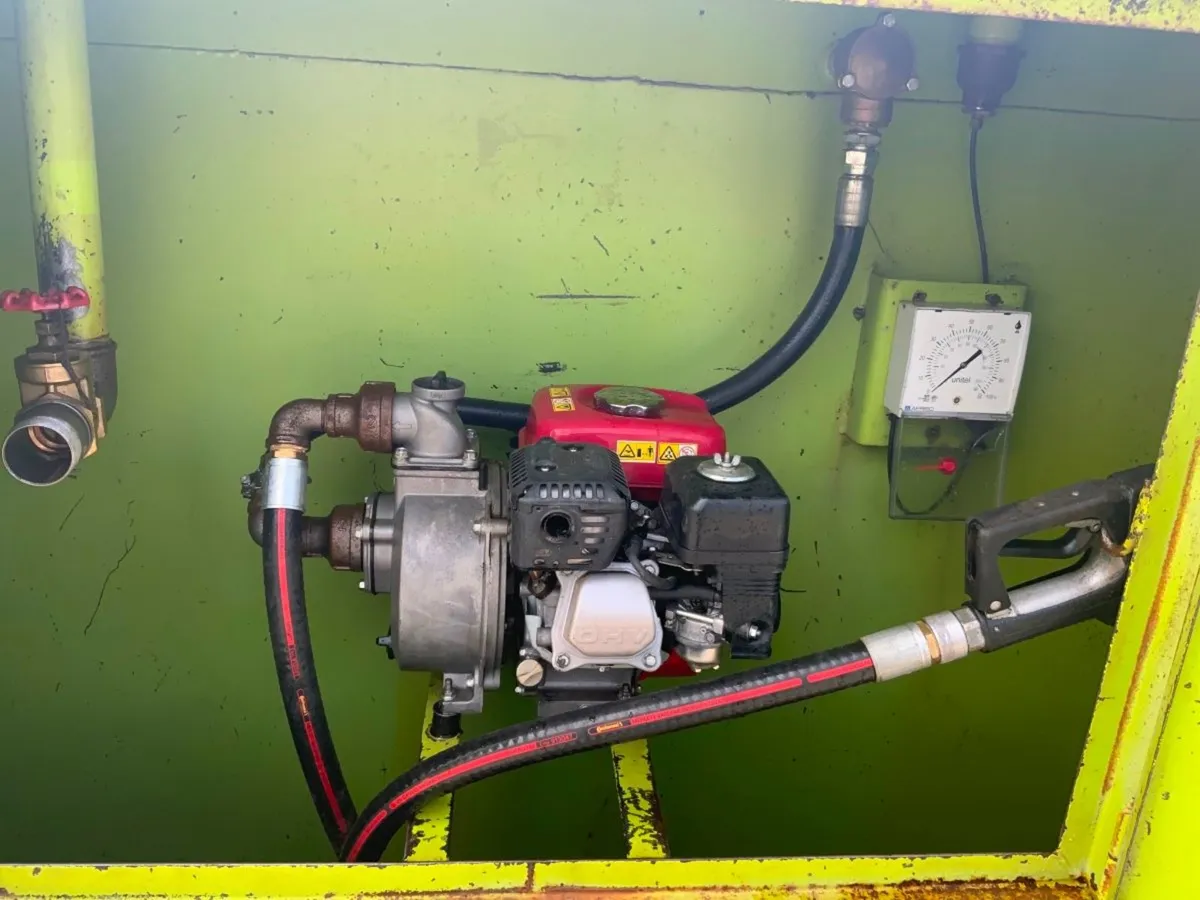 10.000lt BUNDED FUEL BOWSER / TRANSFER PUMP. - Image 3