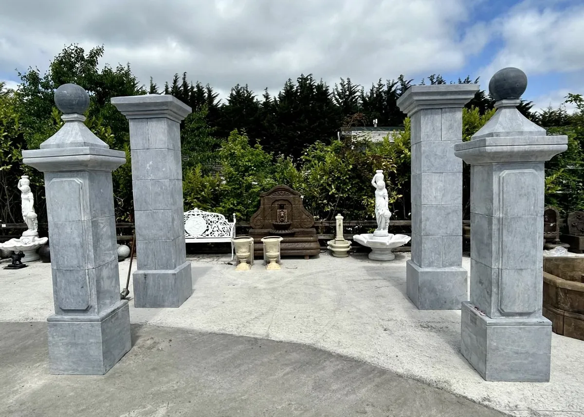 Limestone Entrance Pillars - Image 3