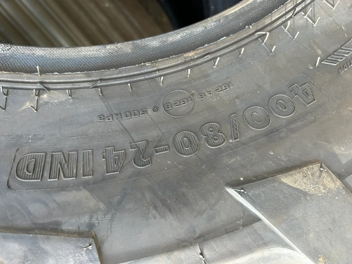 Jcb tyres - Image 3