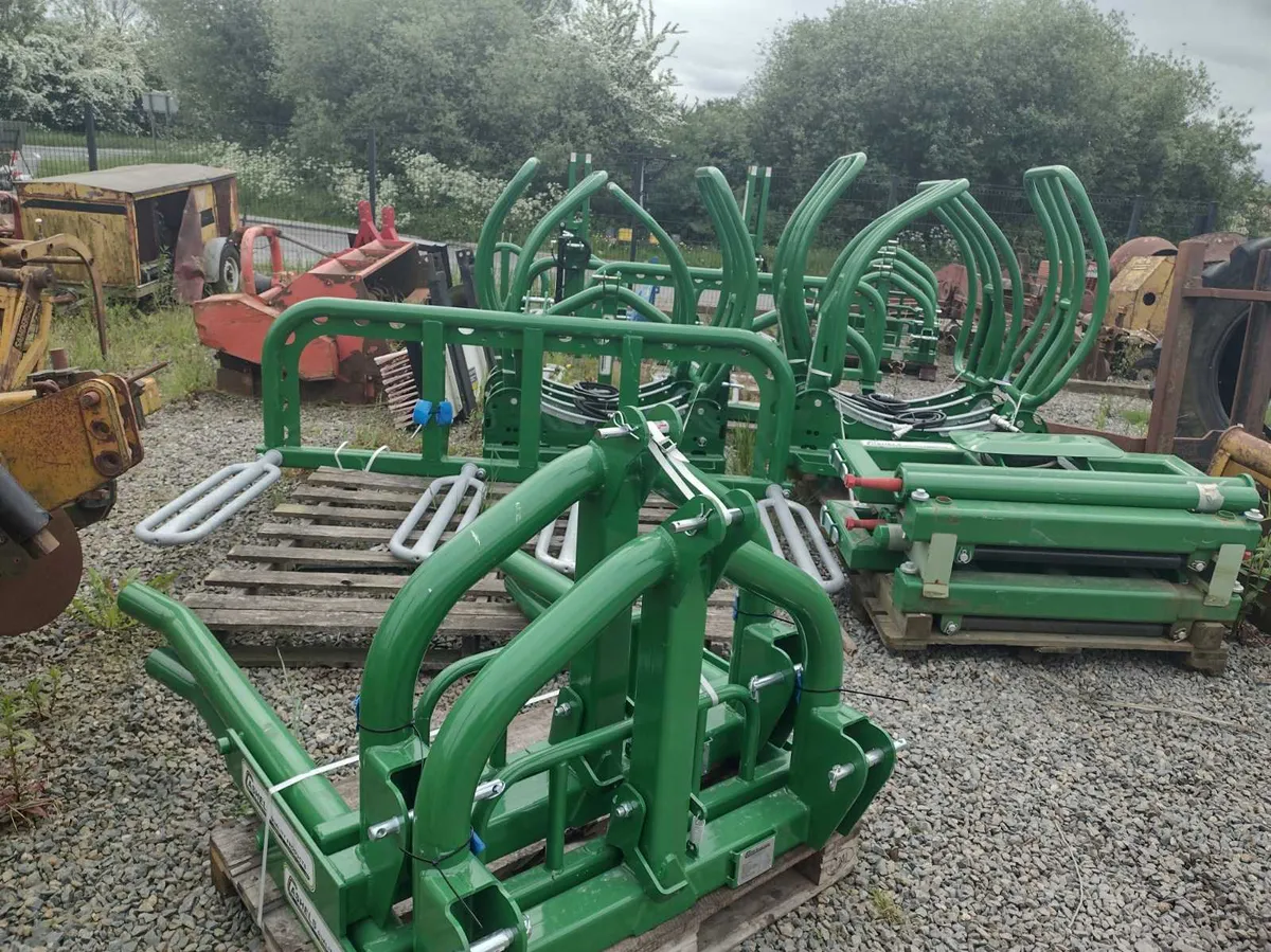 CASHEL BALE HANDLING EQUIPMENT - Image 2