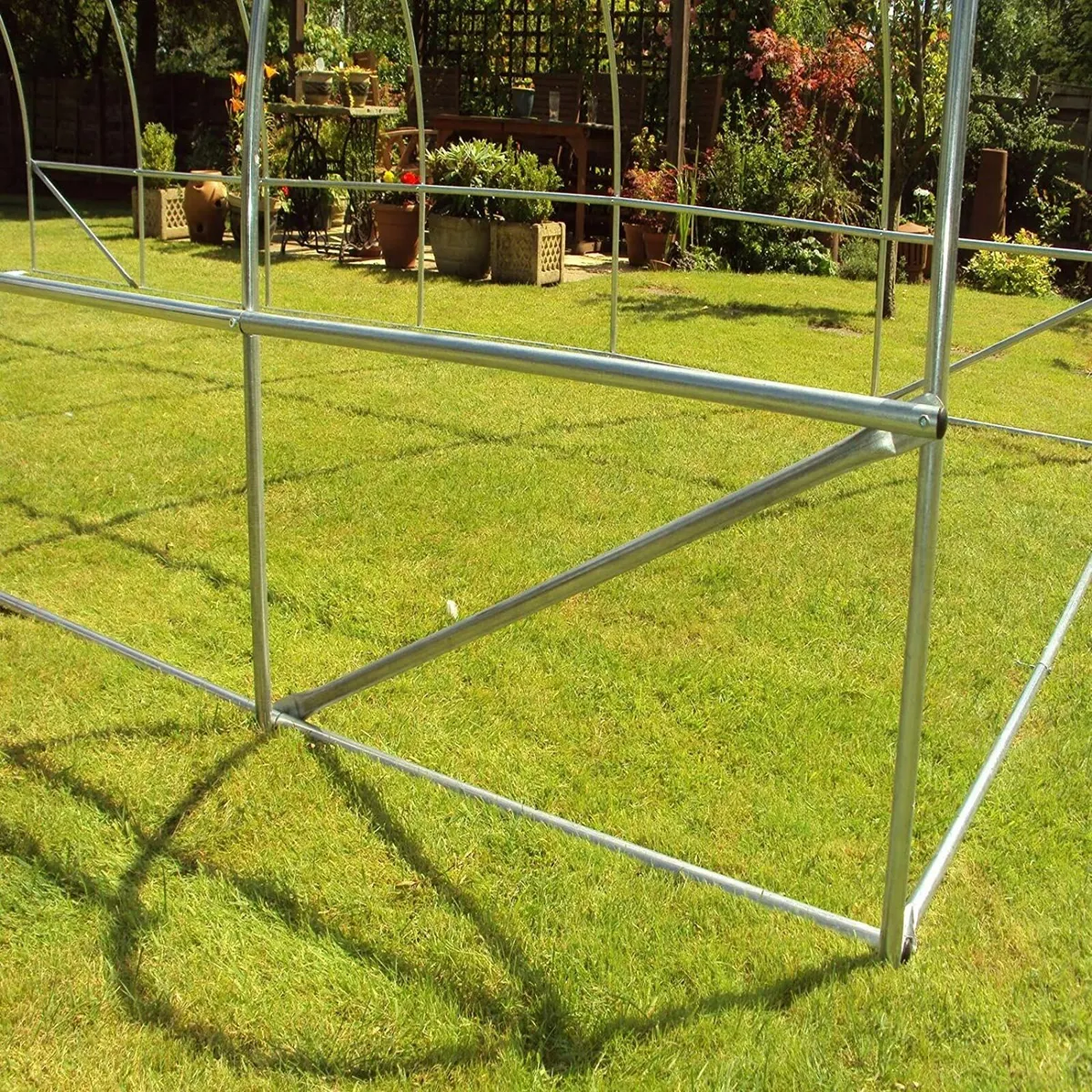 Polytunnel with door and heavy duty anchor kit - Image 4