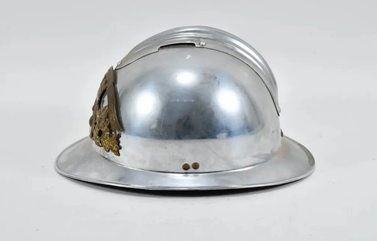 Beautiful Old fireman helmet - Image 3