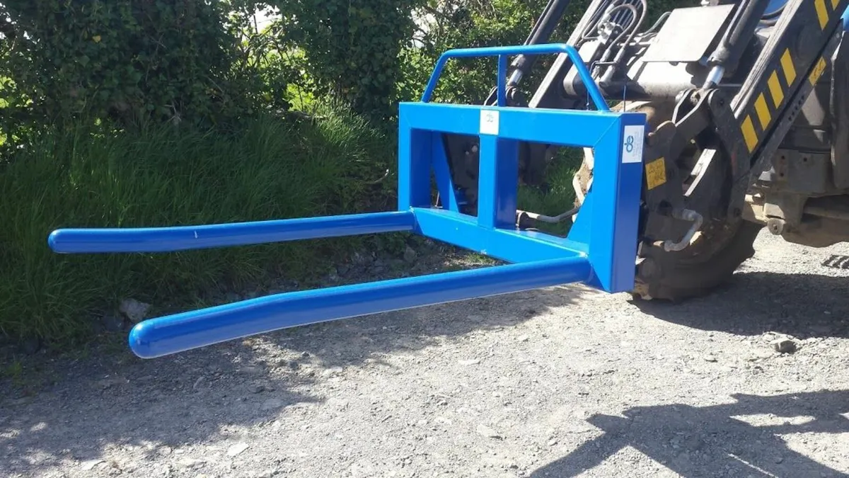 Loader Bale Lifter - Image 2