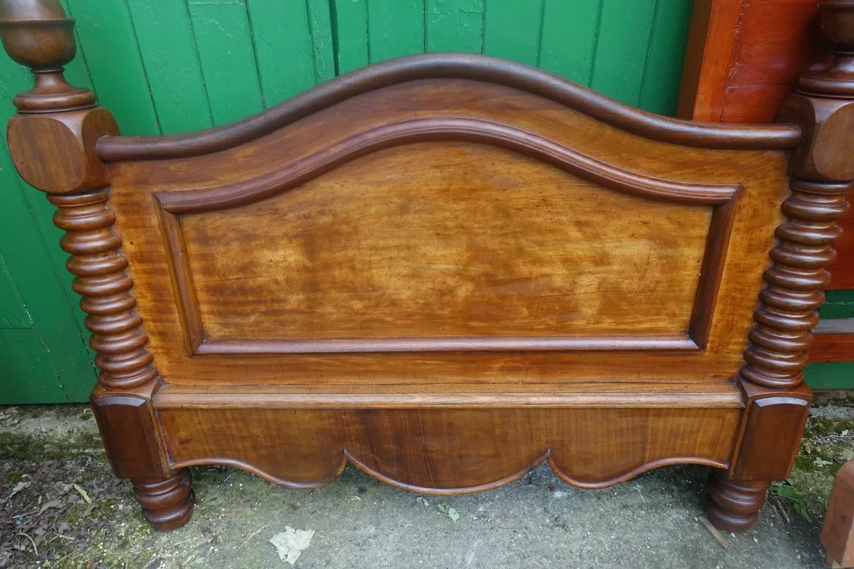 Mahogany bed frame with pine supports - Image 1