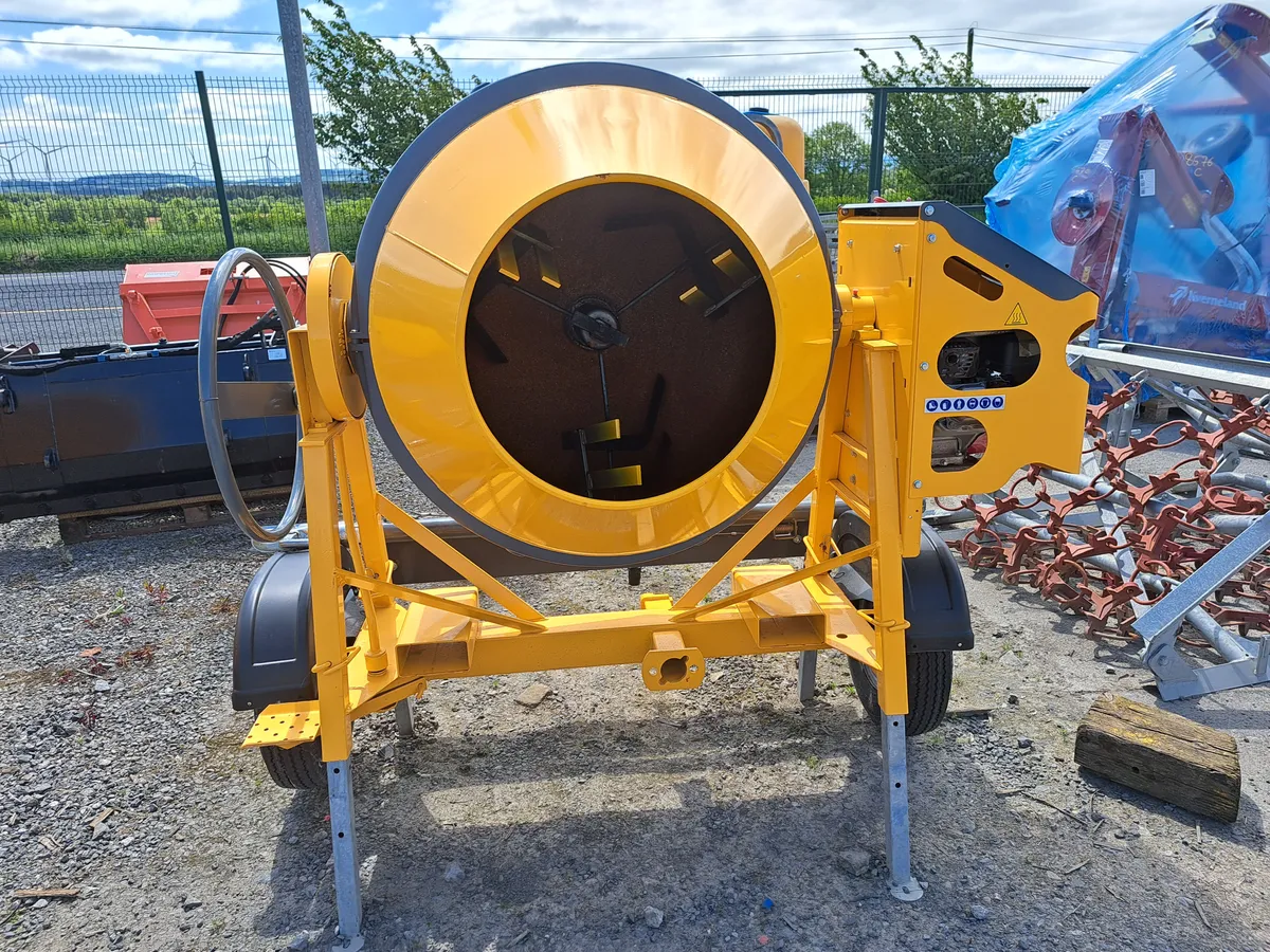 Cement mixer - Image 2