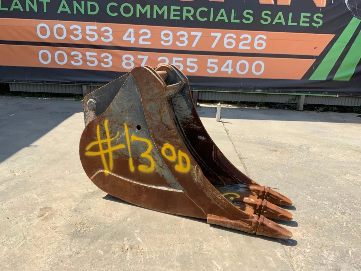 24" DIGGING BUCKET....20 TONNE...80mm PINS..130D - Image 1