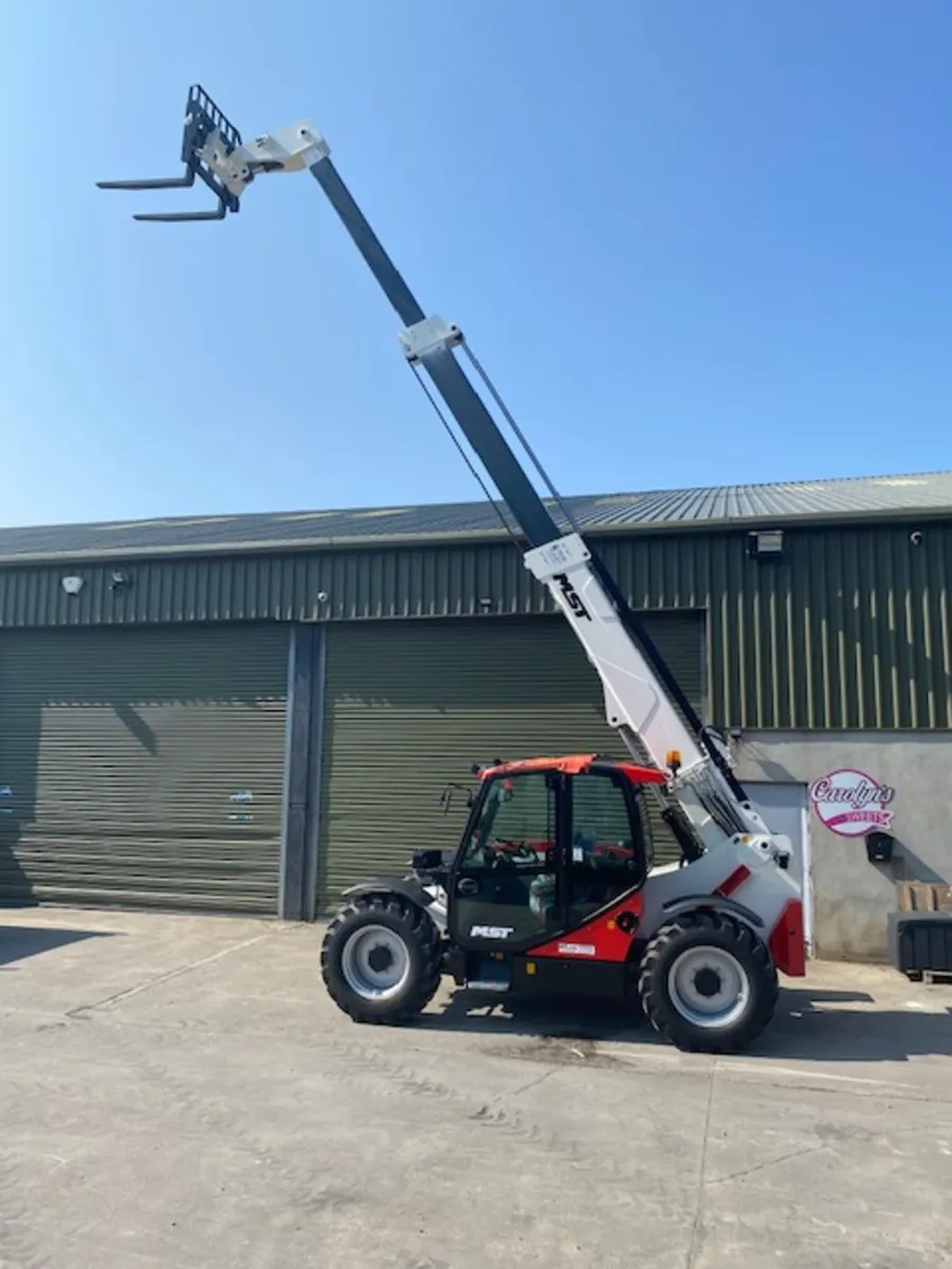 MST  MH9.35 Telehandler - Image 1