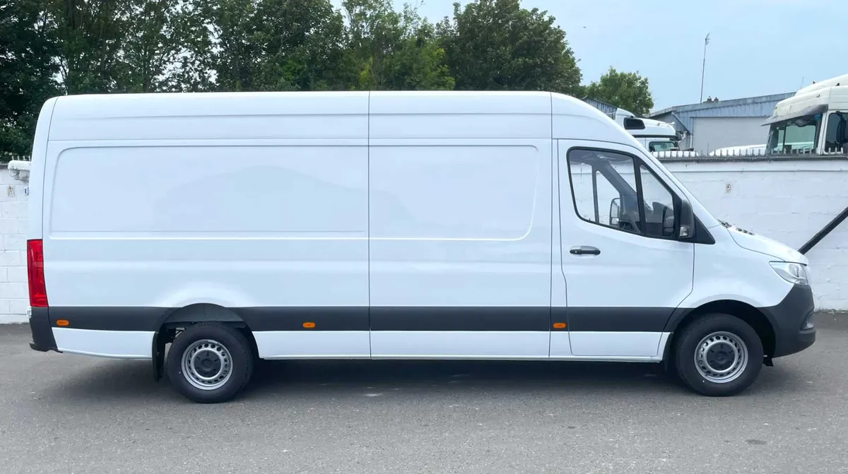 Mercedes Benz Sprinter 317/43 Power Package - Image 2