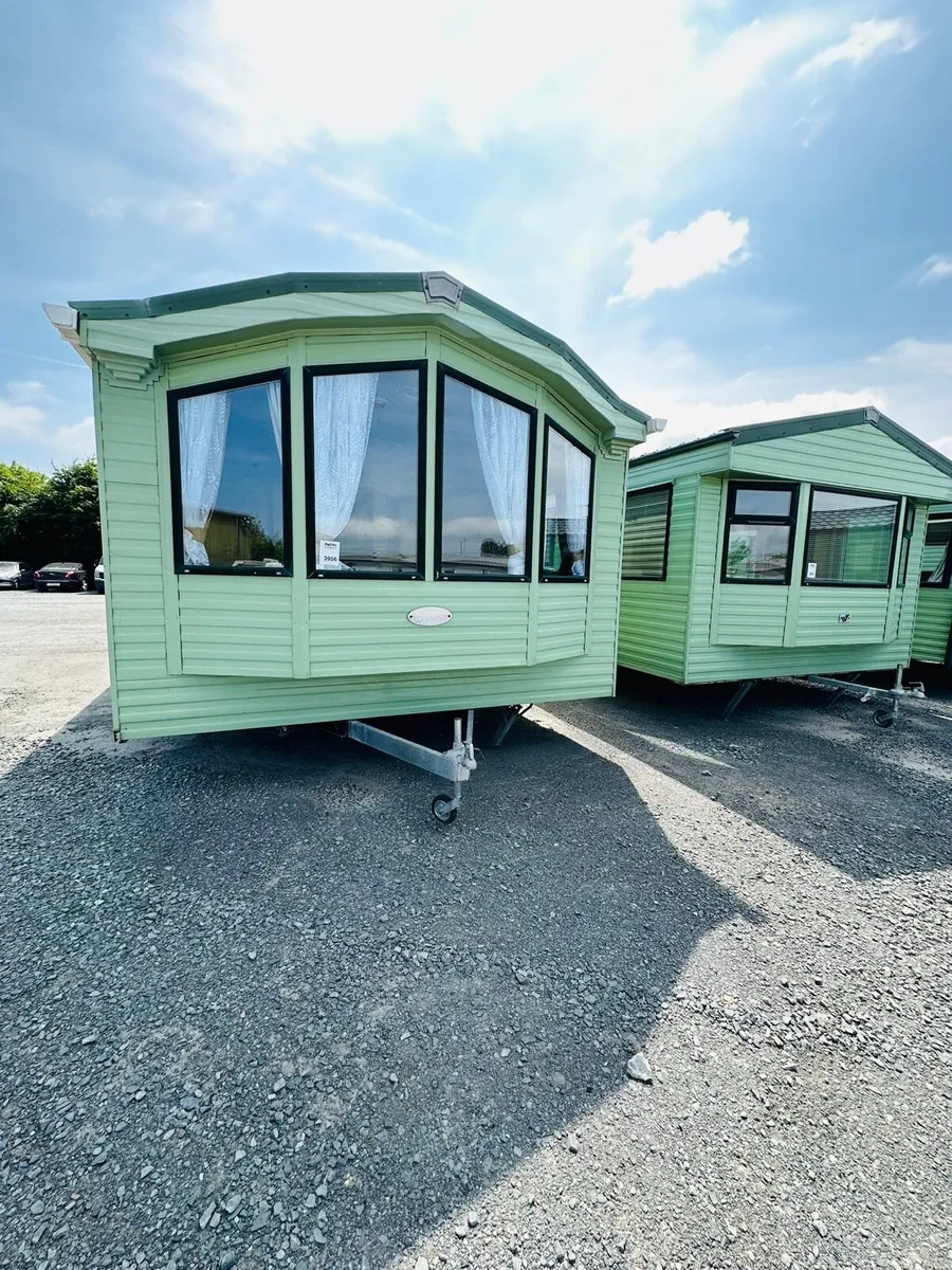 Willerby signature 38-12.6. Full winter pack.