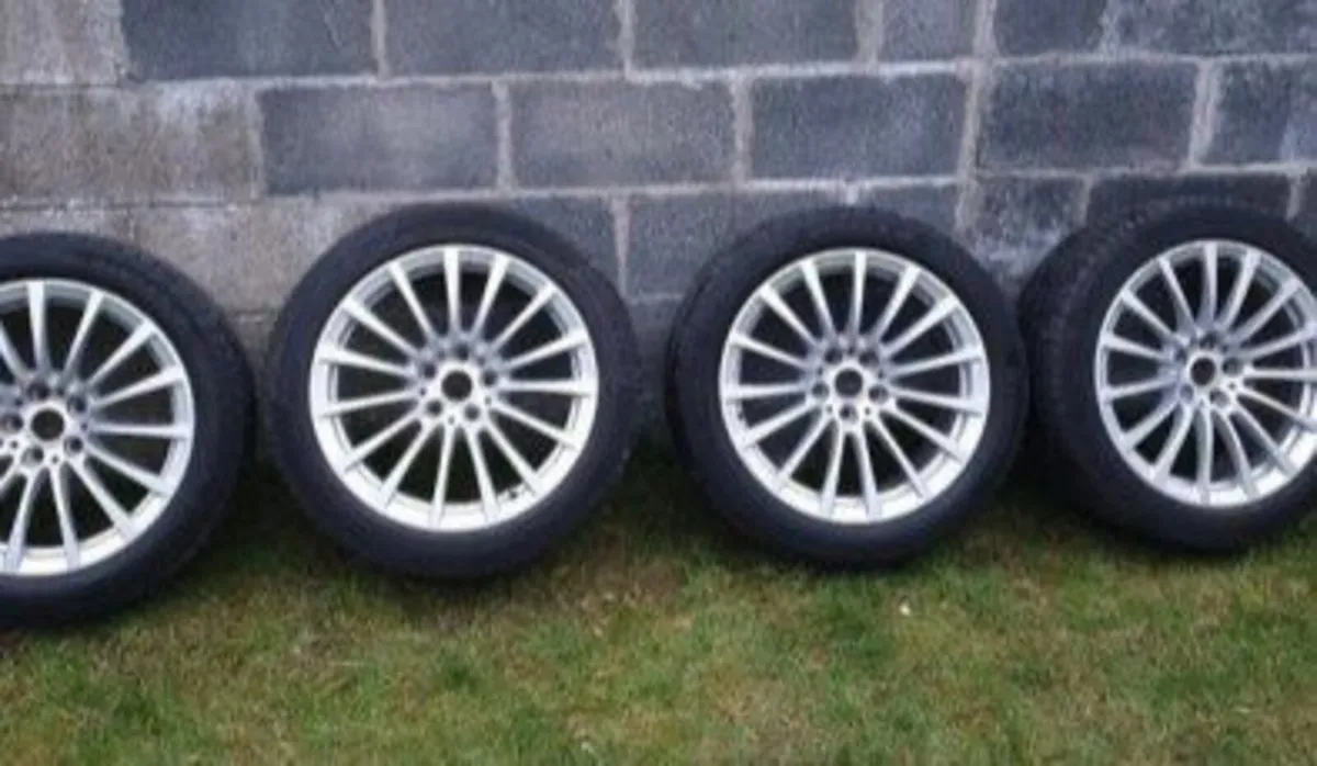Original Bmw 18"  Alloys & Tyres