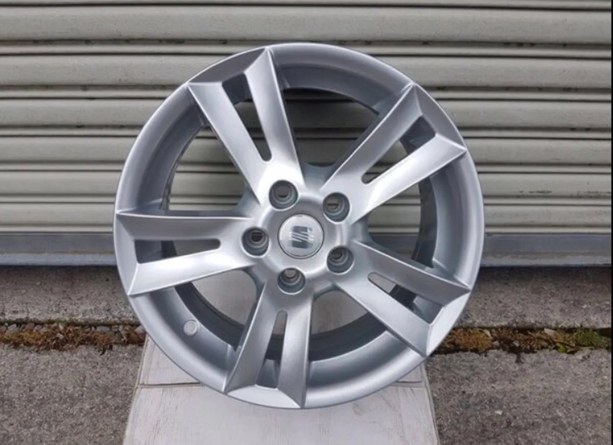 New Single Seat Sport Alloy And Single Used Alloys - Image 1