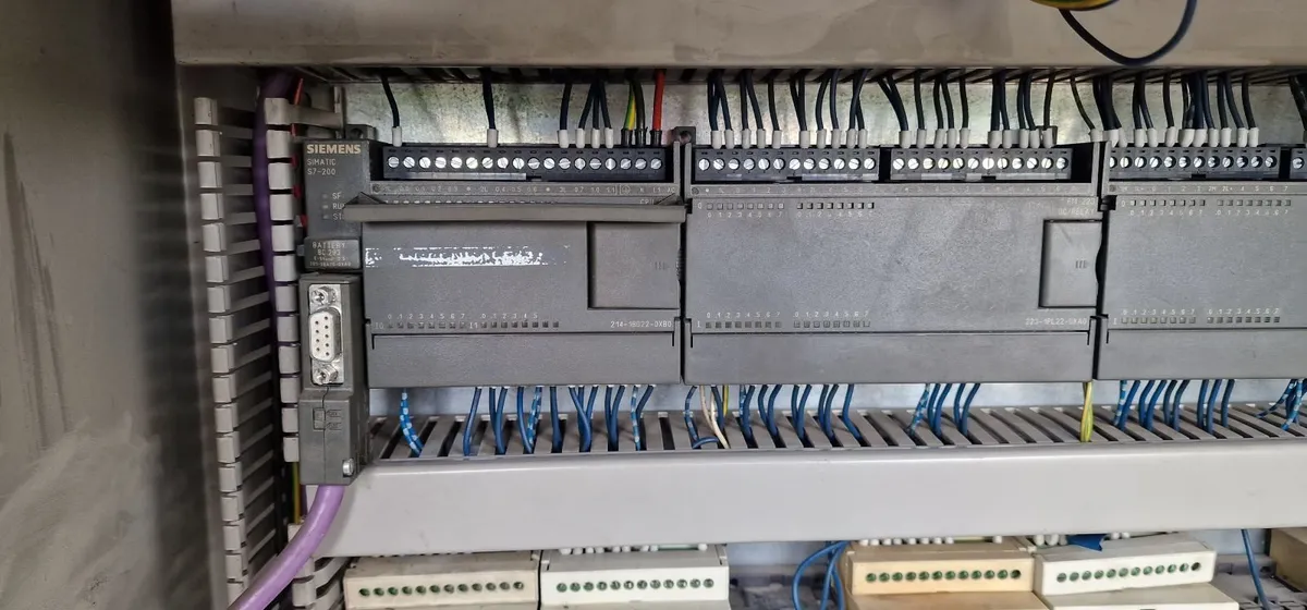 Siemens S7-200 PLC Electrical Control Cabinet - Image 2