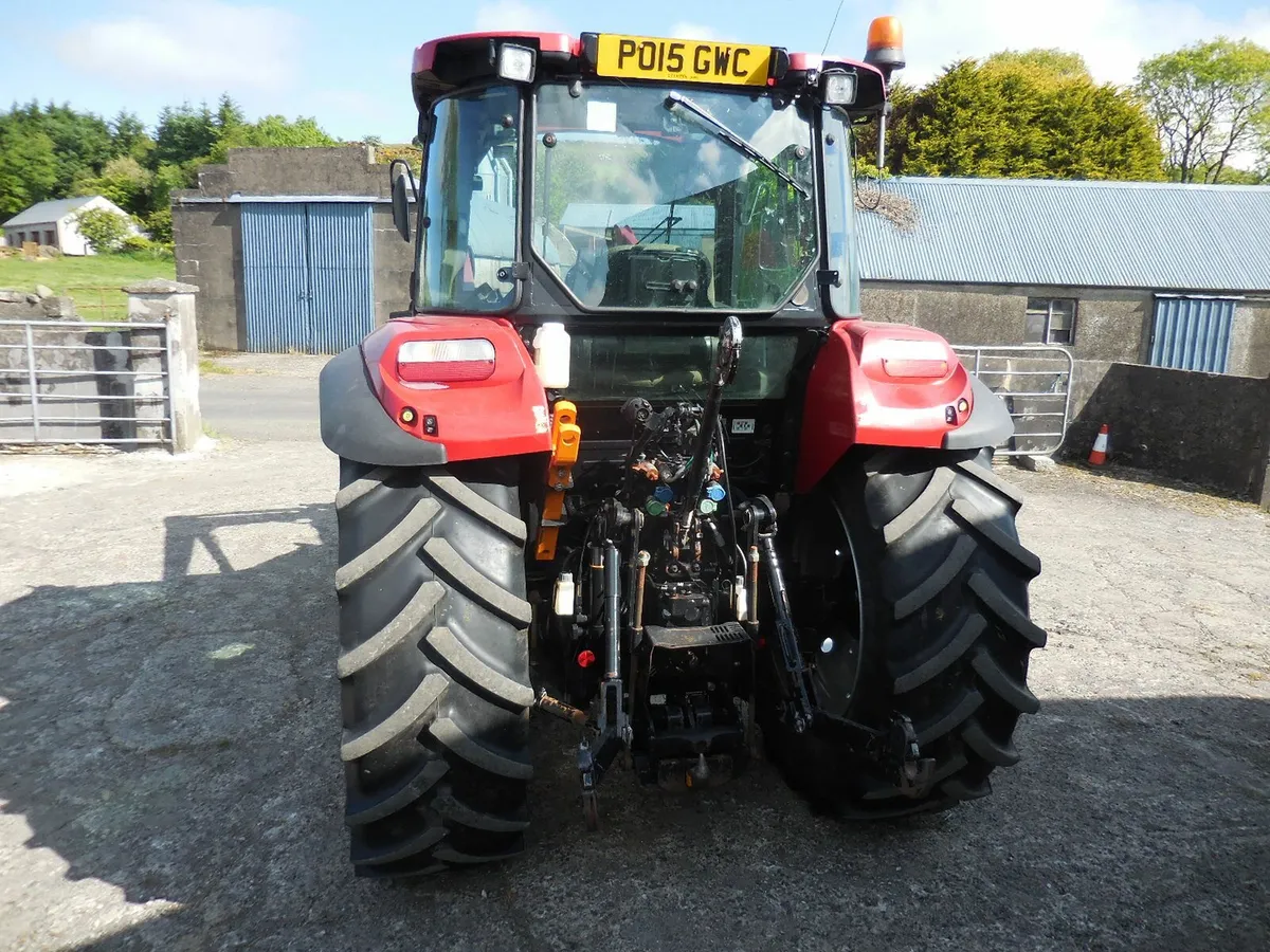 2015 CASEIH 105C WITH A POWER LOADER - Image 2