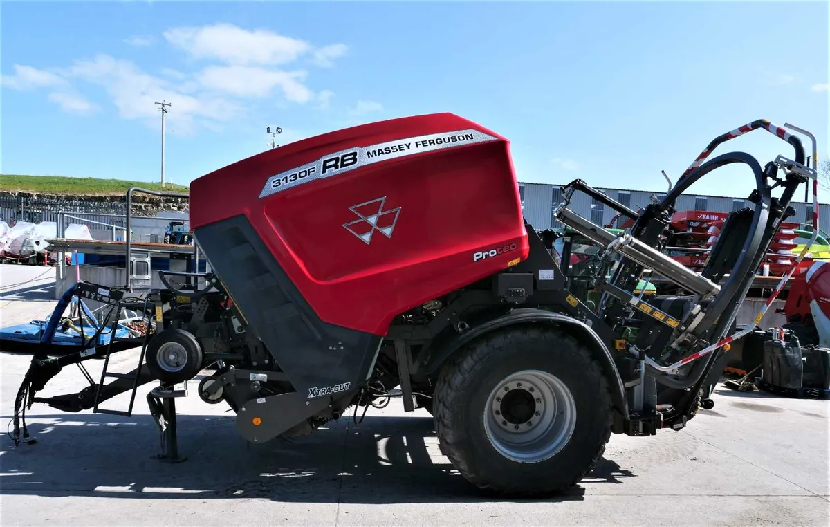 MASSEY FERGUSON 3130F PROTEC BALER - Image 2