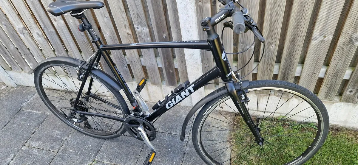 Giant escape hot sale 3 bicycle