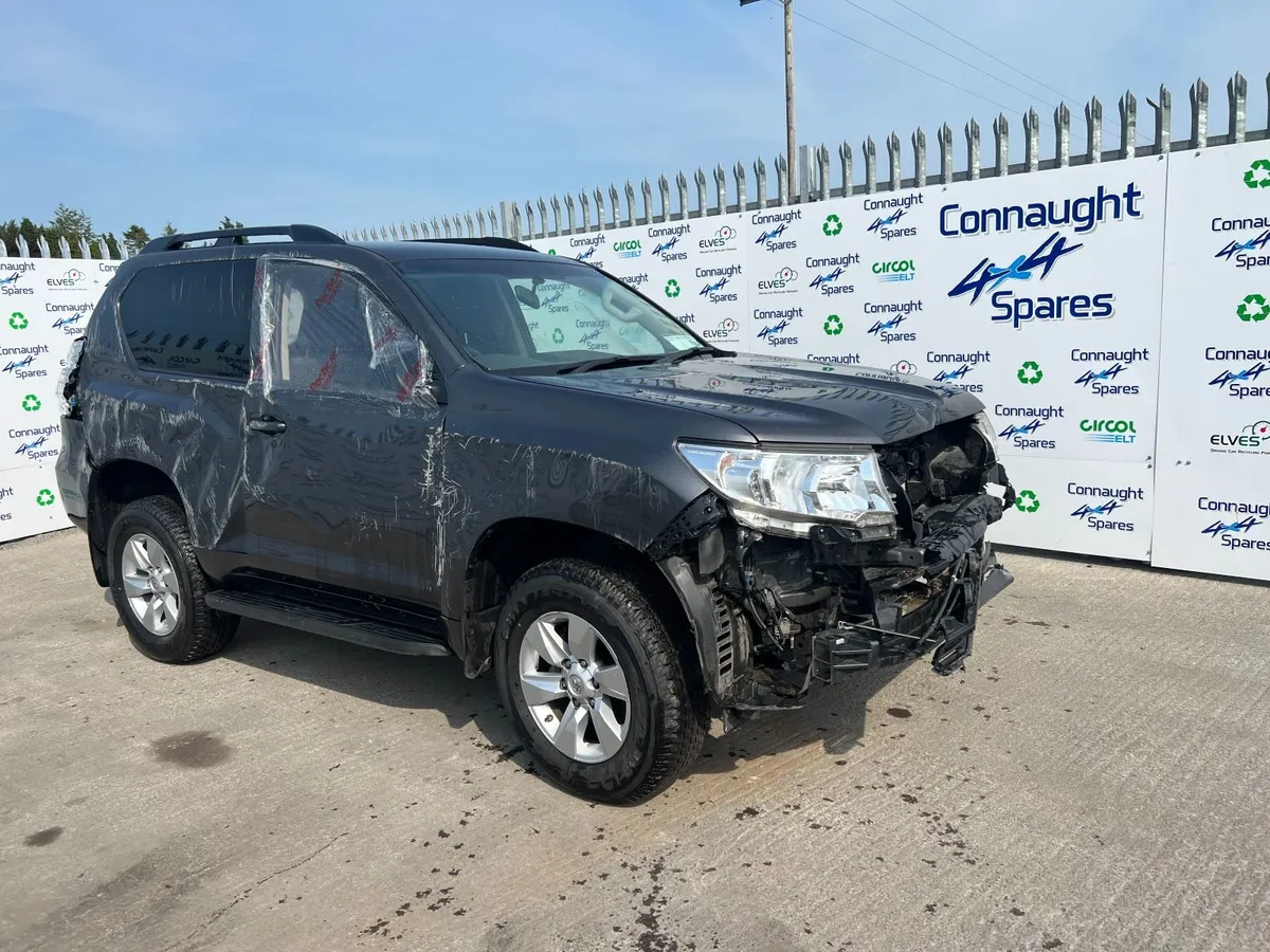 22 TOYOTA LANDCRUISER 2.8A JUST IN FOR BREAKING - Image 1