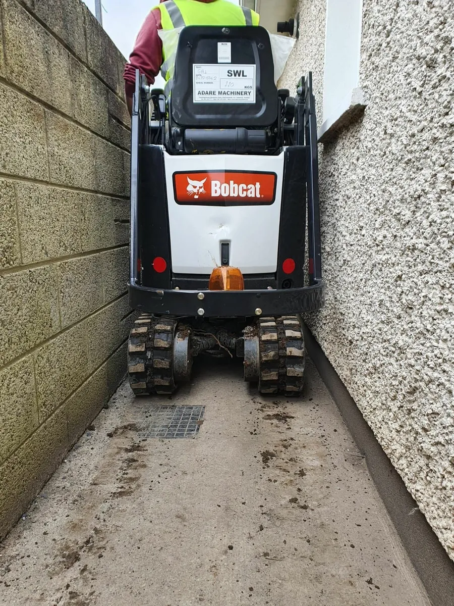 Bobcat E10z Micro Excavator |Watch Go Through Door - Image 3