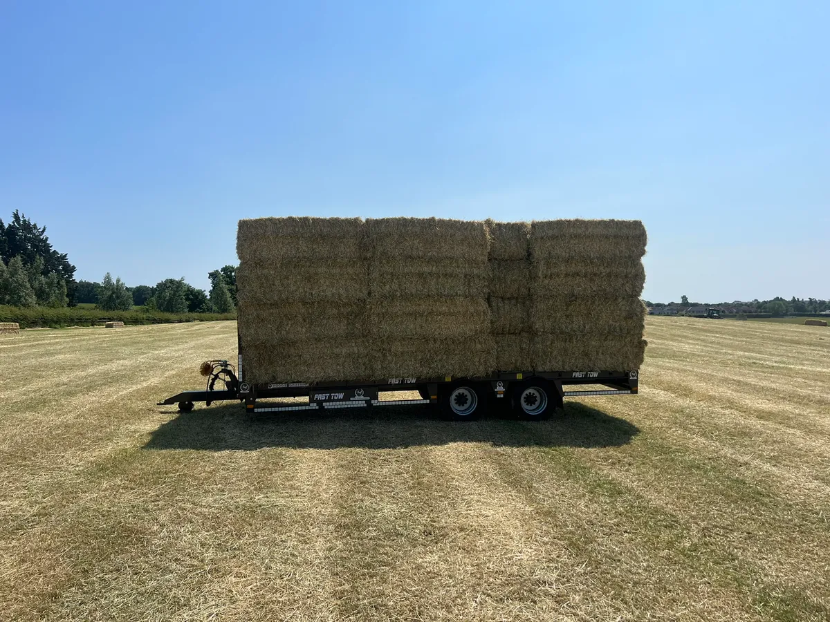 Hogg bale trailer - Image 1