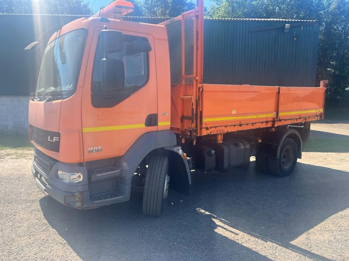 DAF 55/180 14Ton tipper - Image 1