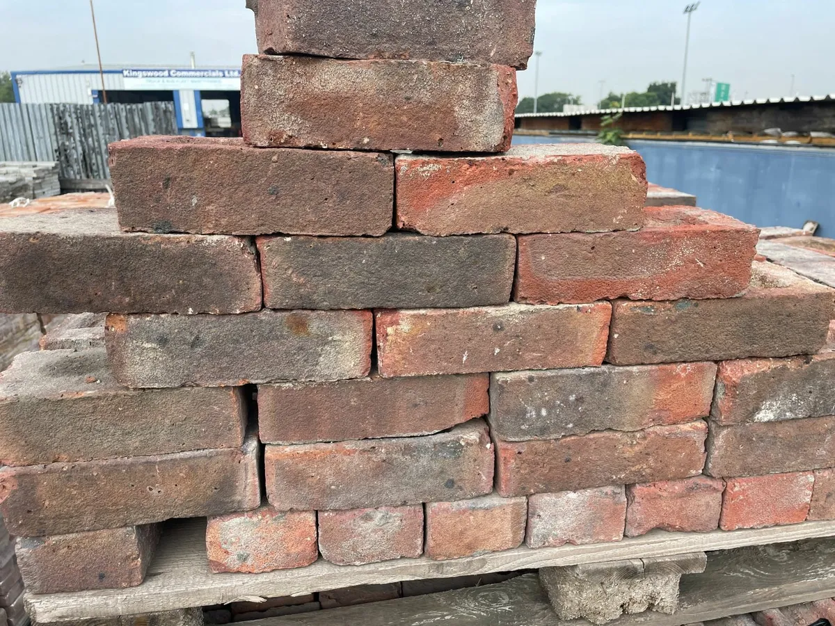 Salvaged Red brick - Image 4