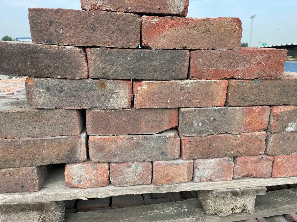 Salvaged Red brick - Image 1