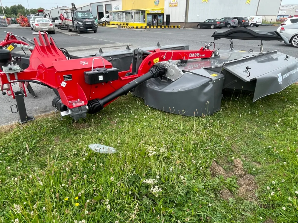 New Massey Ferguson 10ft Conditioner Mowers - Image 3