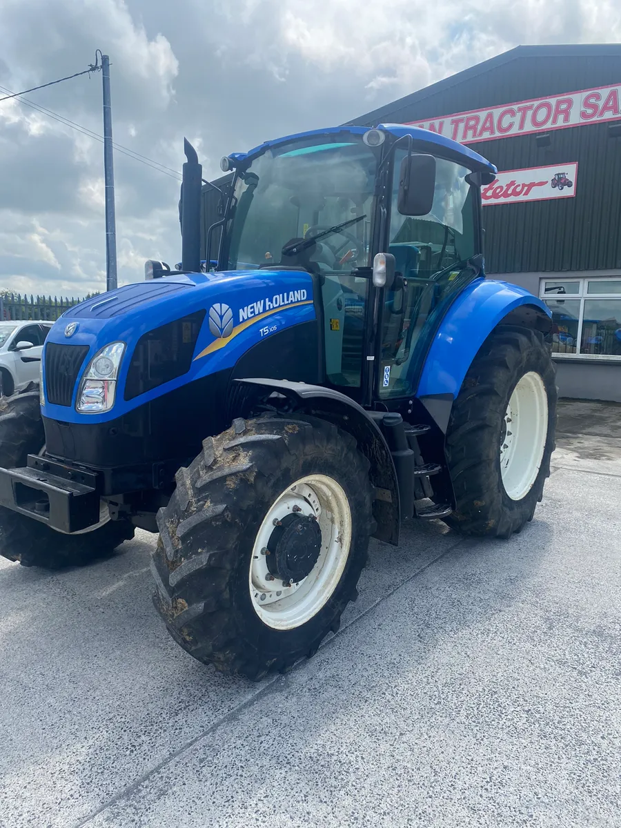 2015 New Holland T5.105 - Image 1