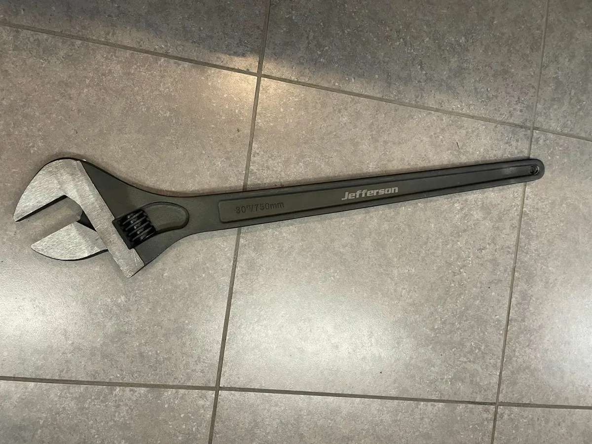 Jefferson Adjustable Spanner 30”