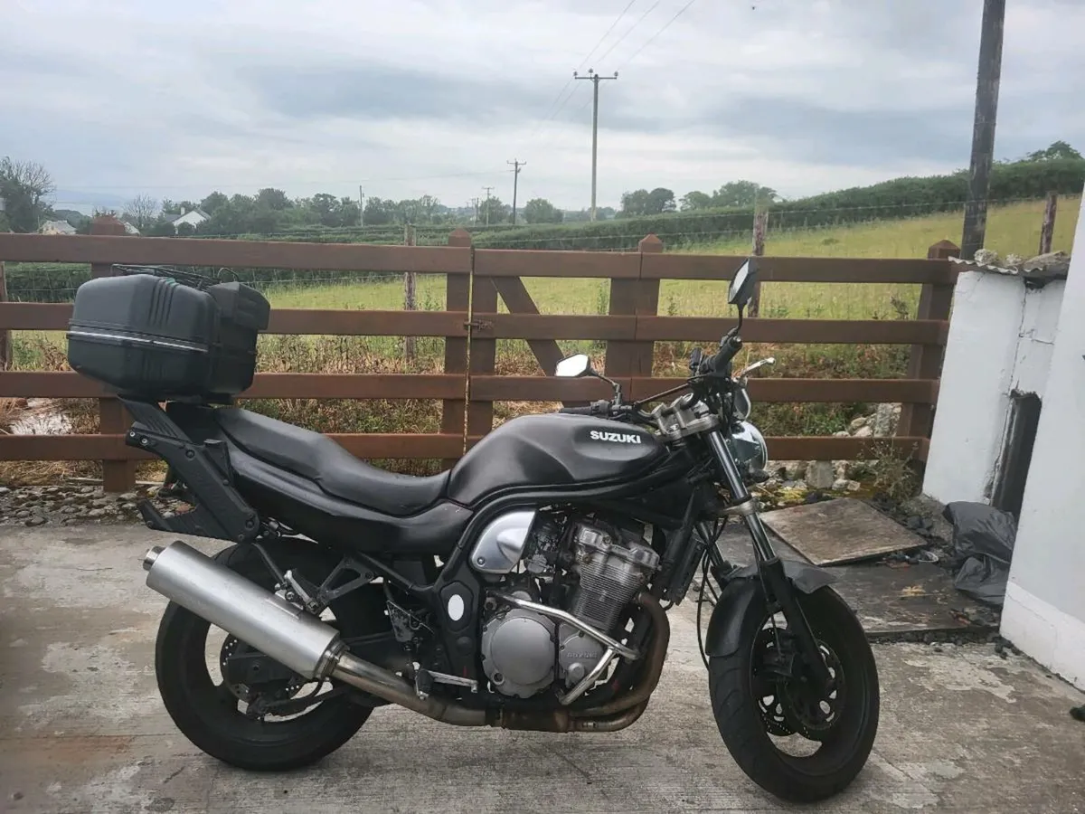 Suzuki Bandit 750 - Image 1