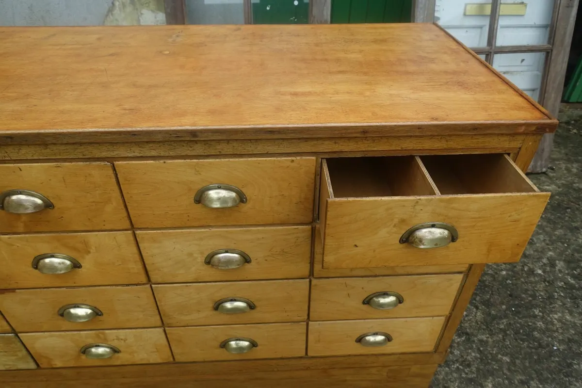 20 drawer vintage shop cabinet - Image 4