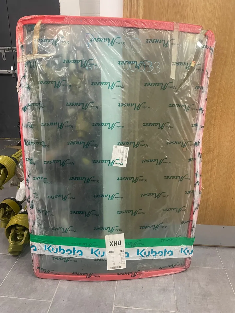 Kubota Glass Front Screen