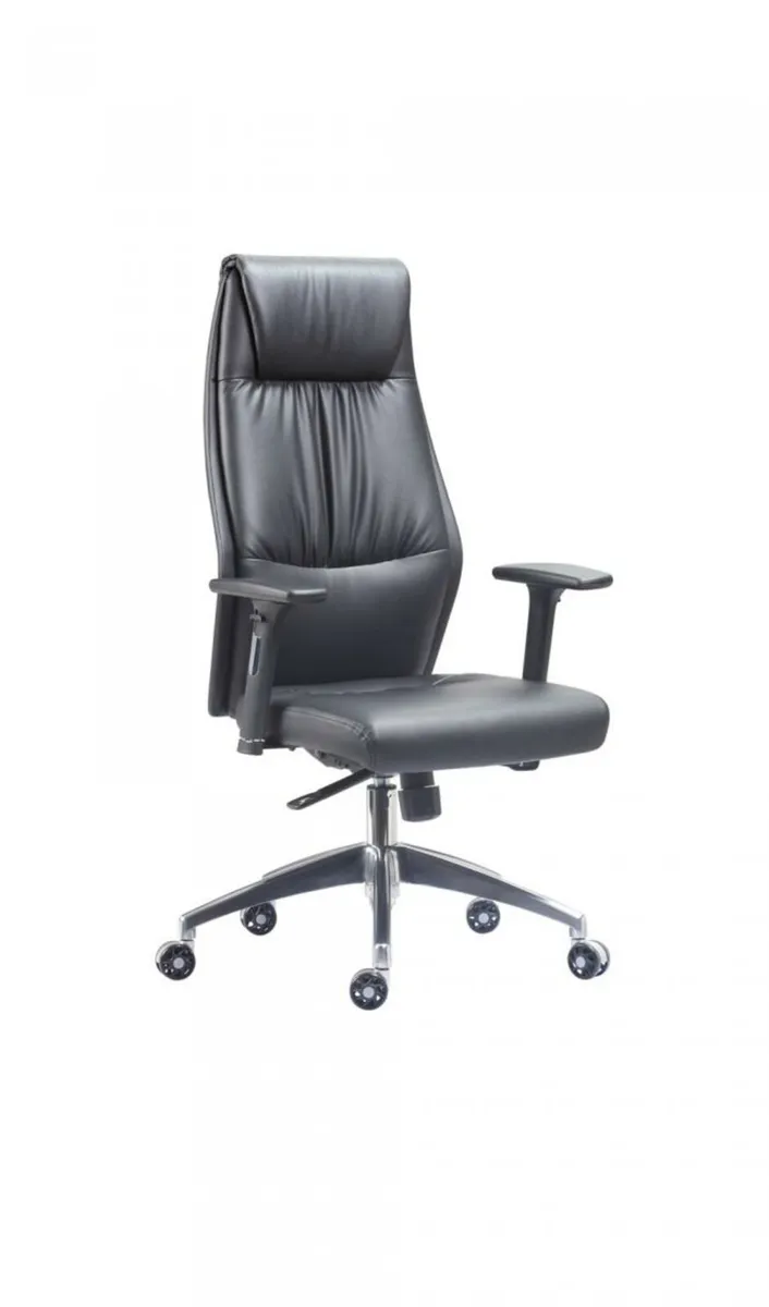 High back executive chairs in stock - Image 1