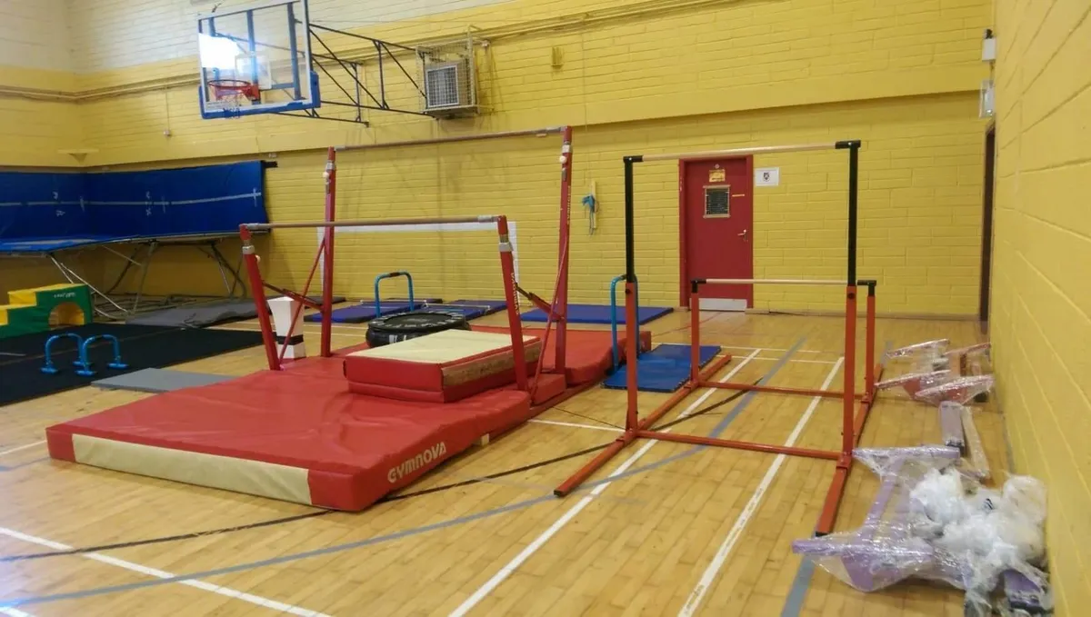 Gymnastics bar - Image 2