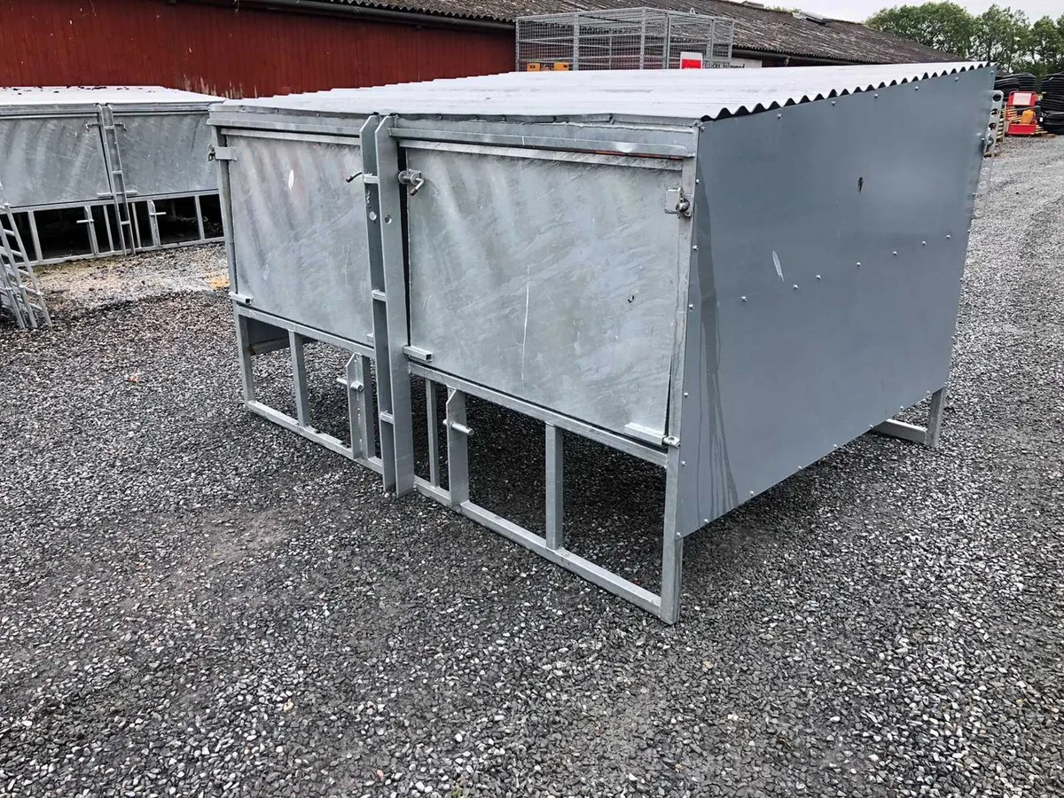 Calf Creep Feeder Paintied / Galvanised - Image 2