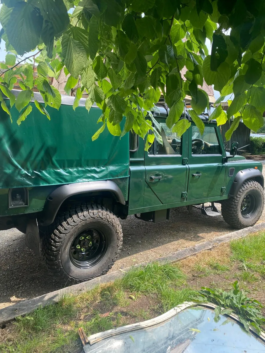 Landrover Defender 130 - Image 1